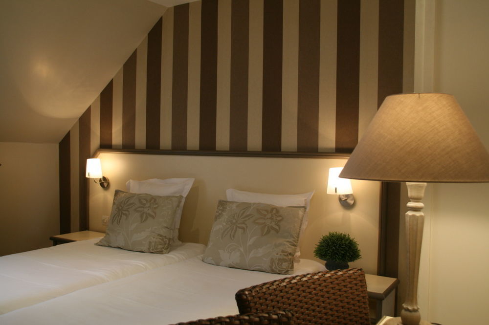 Hotel Le Fer A Cheval Trouville-sur-Mer Exterior photo
